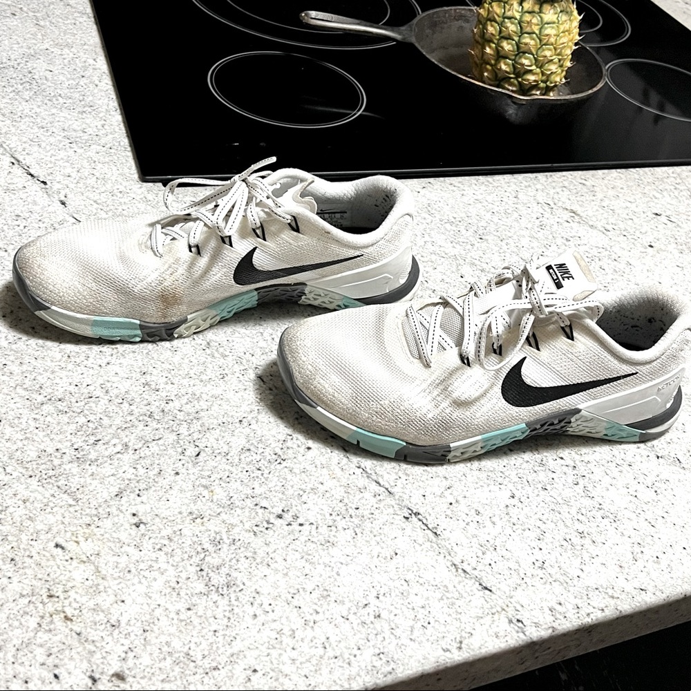 2017 Women’s Nike Metcon Trainers